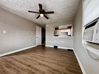 Building Photo - 231 E Xenia Dr