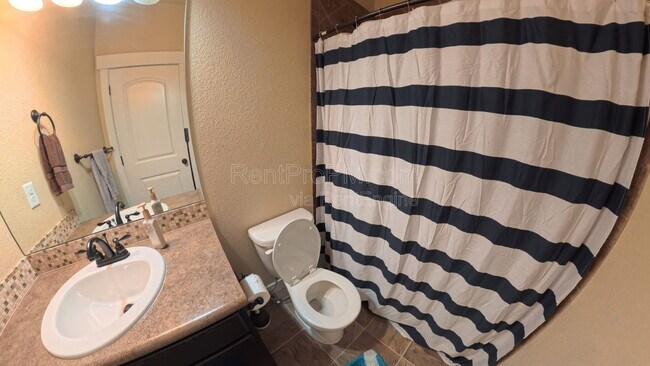 Building Photo - 5021 Brookfield Dr