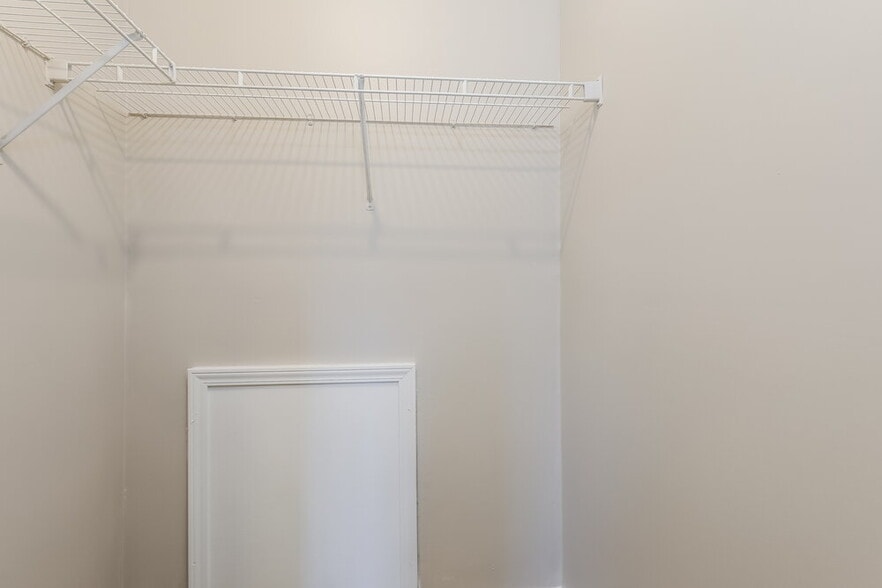 Building Photo - 5055 Tussahaw Crossing