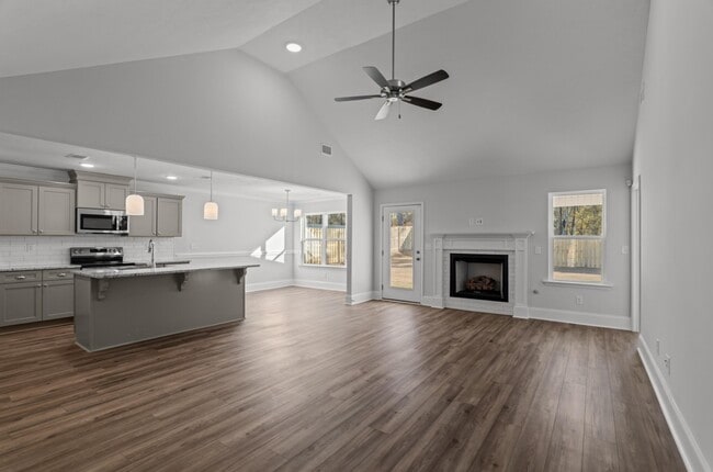 Building Photo - 7320 Paisley Cir