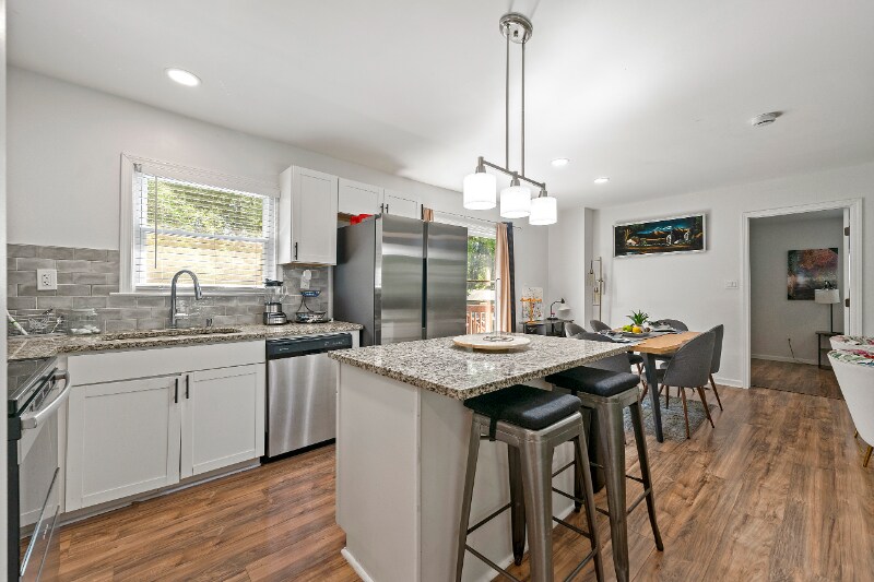 Building Photo - 5989 Bowden St