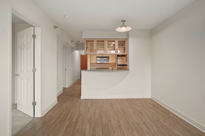 Building Photo - 1211 S Michigan Ave