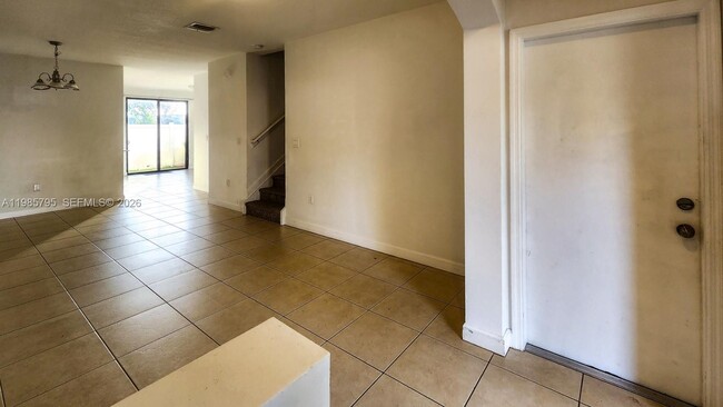 Building Photo - 470 NE 194th Terrace