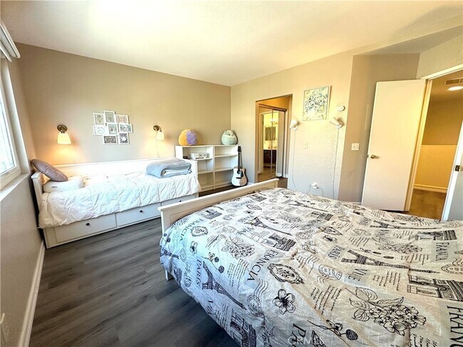 Building Photo - 21138 Jasmines Way