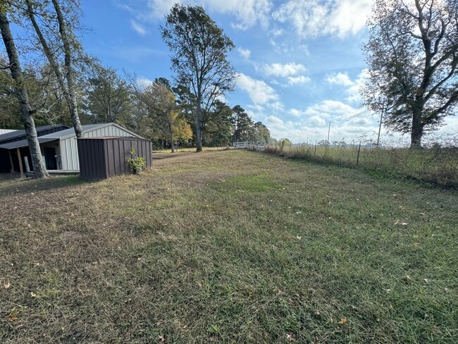 Building Photo - 12372 FM 1650