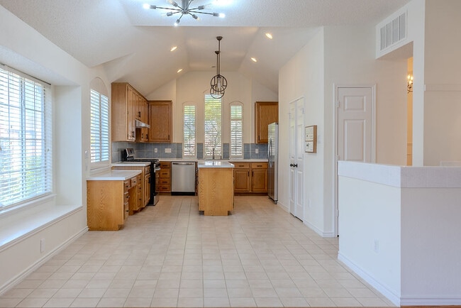 Primary Photo - 7305 Netherlands Ln