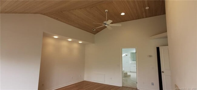 Building Photo - 103 Silver Creek Ln