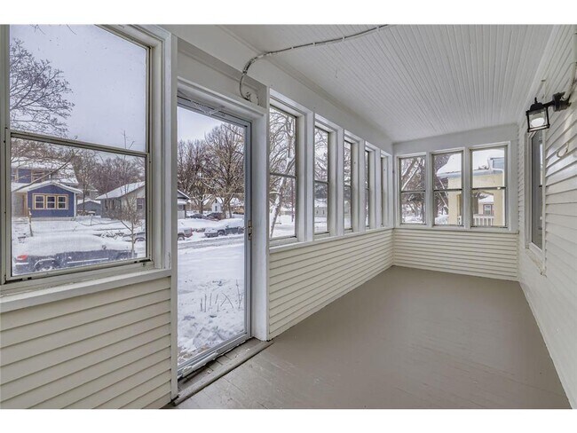 Building Photo - 3507 N Newton Ave