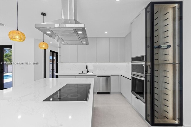 Building Photo - 8946 NW 176th Ln