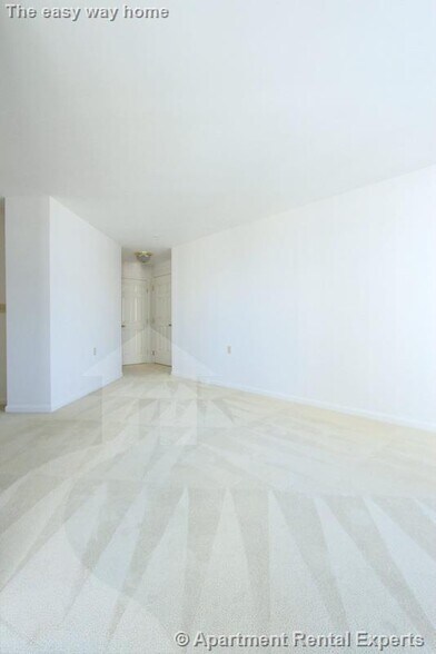 Building Photo - 632 Massachusetts Ave