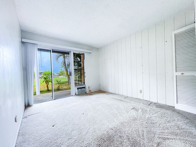 Building Photo - Pet Friendly Kaneohe Townhouse with A/C