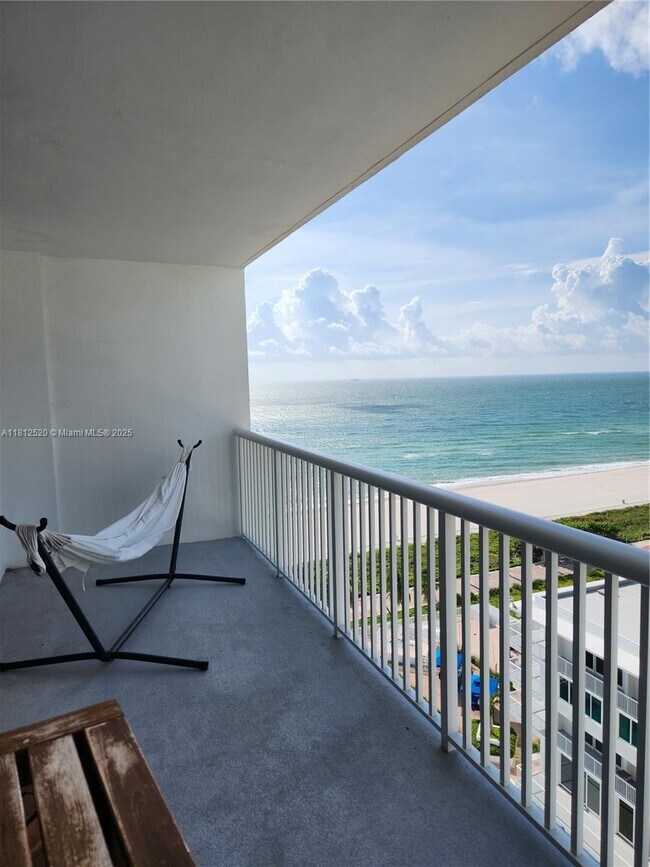 Building Photo - 5401 Collins Ave