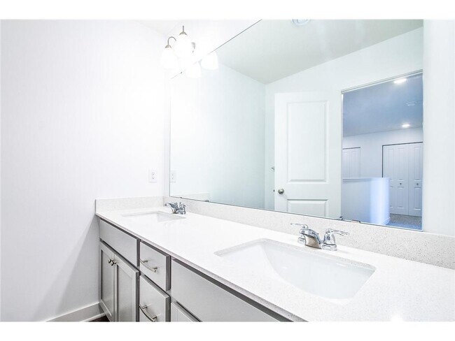 Building Photo - 13829 Kaylemore Trl