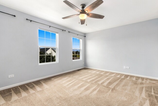 Building Photo - 24615 Patriot Square Dr S