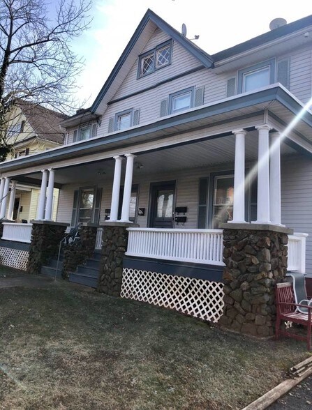 Quiet apartment on first floor in a four family home. Enjoy this apartment! - 224 E Main St