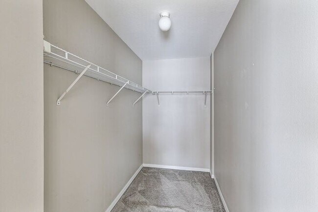 Building Photo - Prime Northwood Home on a Conservation Lot...