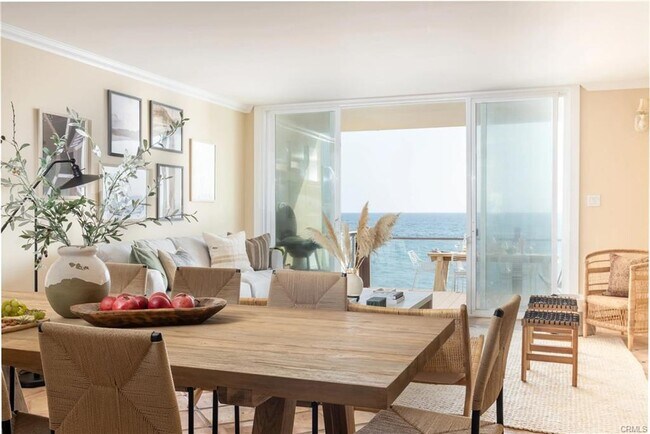 Dining area - 20536 Pacific Coast Hwy