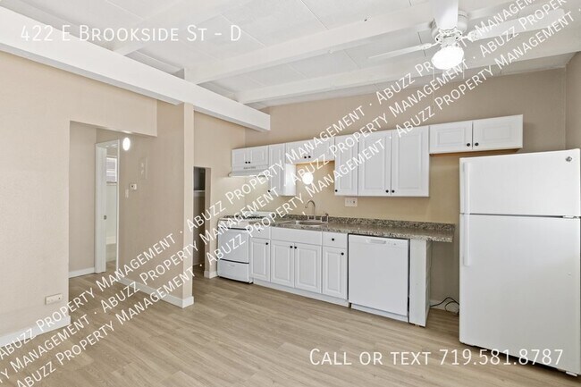 Building Photo - Brookside