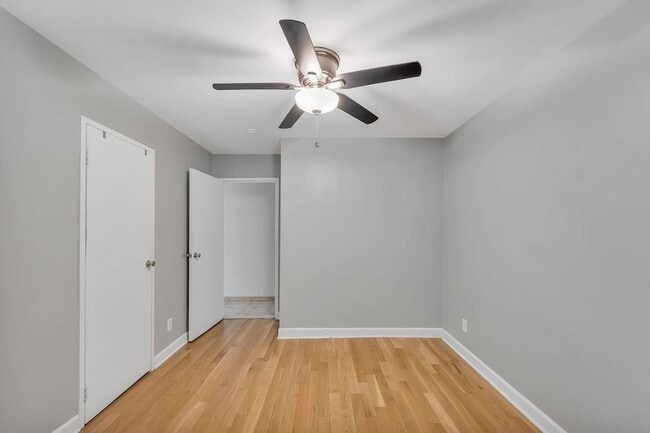 Building Photo - 226 49th St