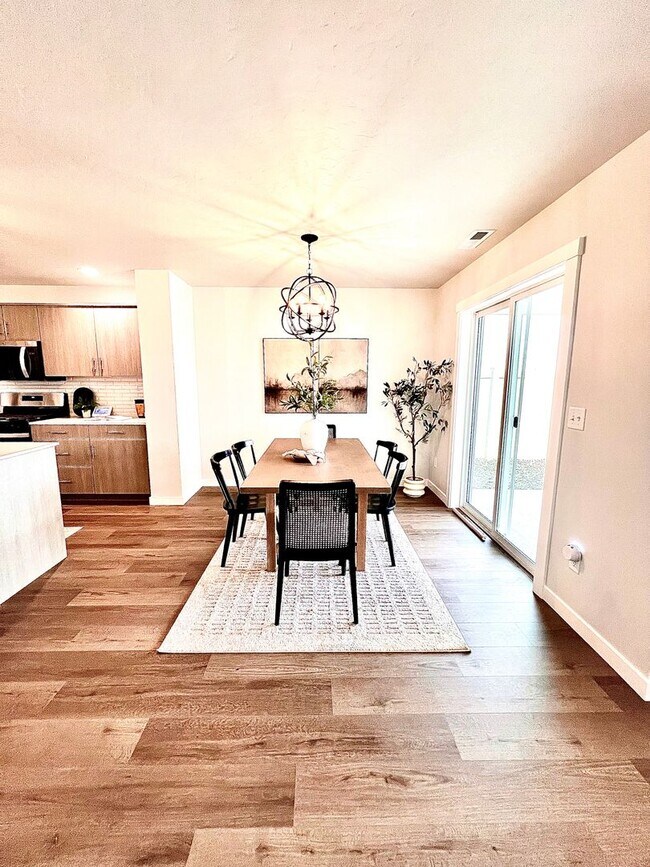 Building Photo - BRAND NEW HOME! 4 Bed/2.5 Bath plus Office and Flex Space Upstairs