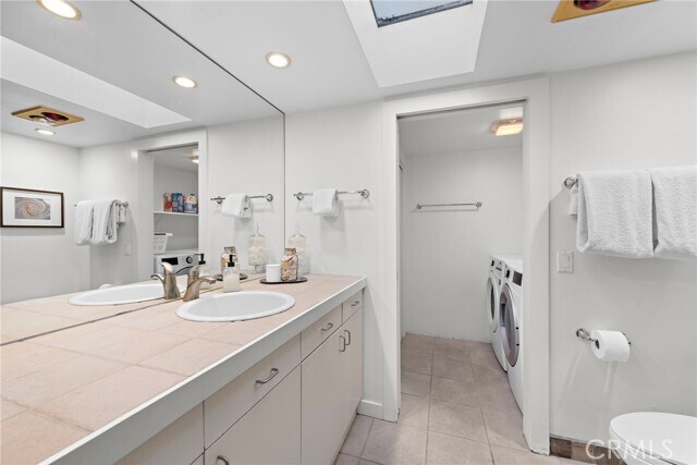 Building Photo - 595 Bluebird Canyon Dr