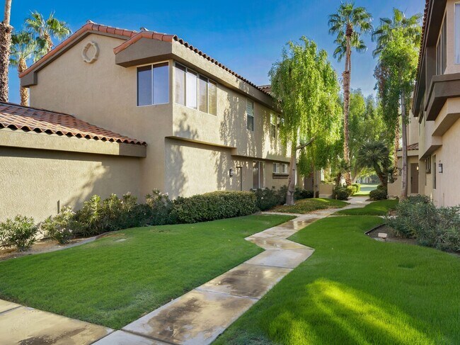 Building Photo - 55430 Laurel Valley