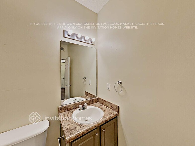 Building Photo - 4006 River Garden Cir