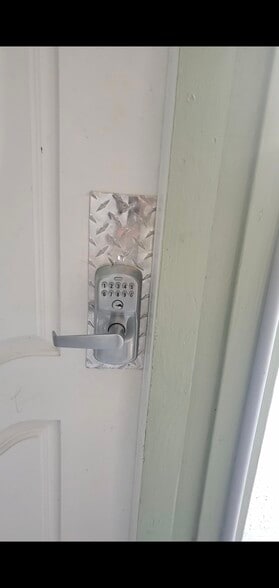 Keyless entry - 45-217 Lilipuna Rd