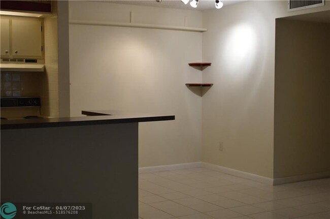Building Photo - 9702 S Belfort Cir