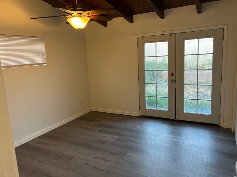 Building Photo - 14208 Neargrove Rd