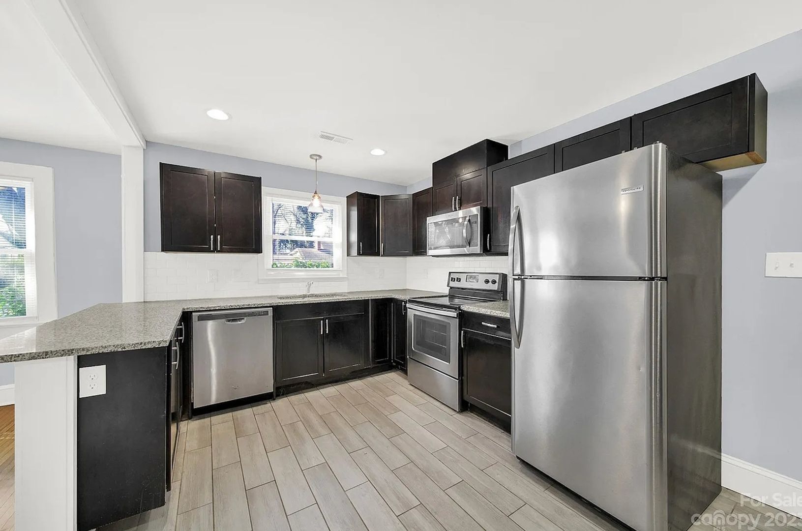 Building Photo - 2212 Edison St