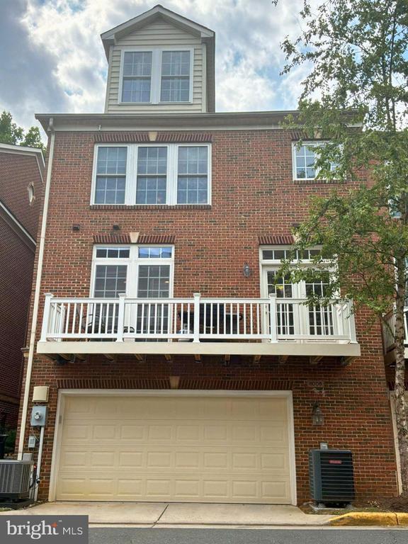 Building Photo - 8006 Reserve Way