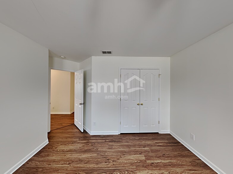 Building Photo - 2005 Brook Valley Run