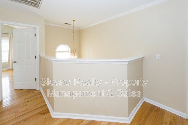 Building Photo - 112 Tanglewood Cir
