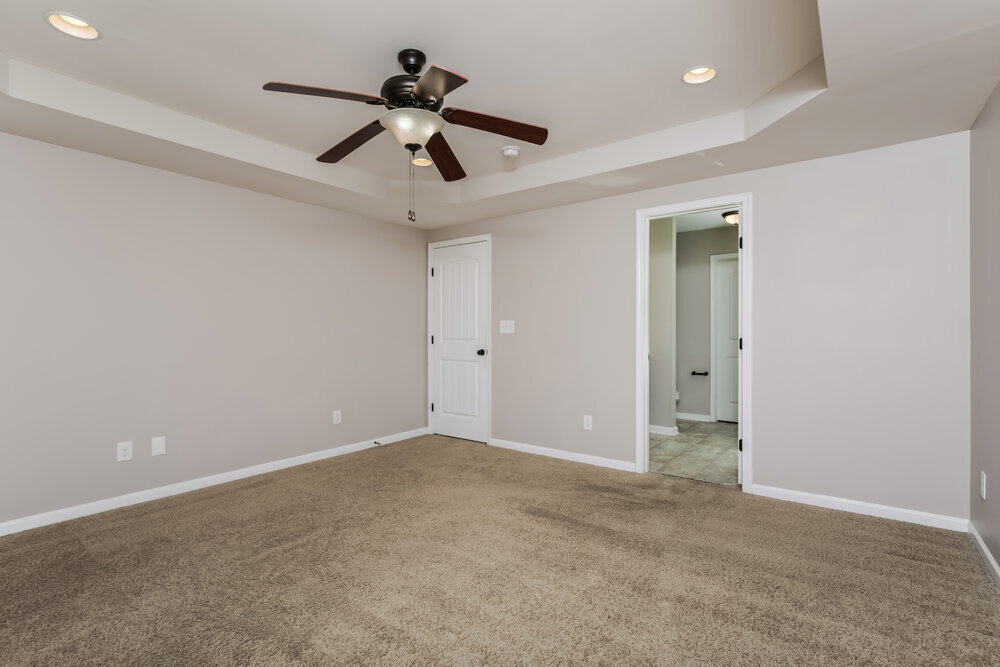 Building Photo - 105 Sloan Dr