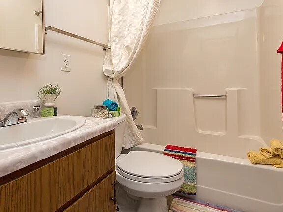 Building Photo - 240 S James St