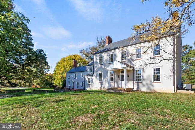 Building Photo - 16131 Old York Rd