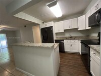Building Photo - 4354 NW 9th Ave