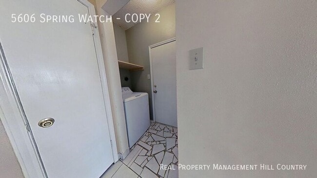 Building Photo - 5606 Spring Watch