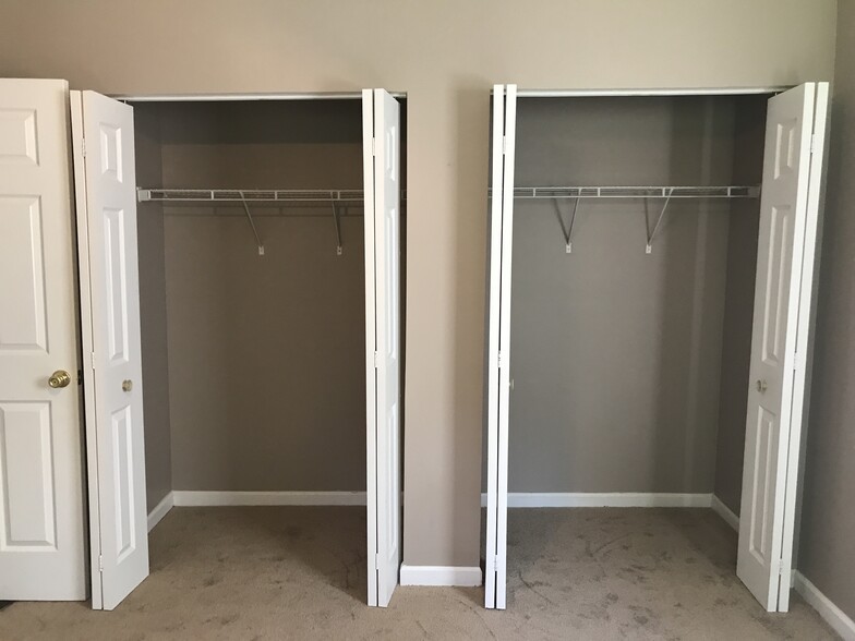 Master closets - 512 Worthington Dr