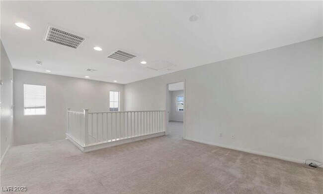 Building Photo - 9764 Bedstraw St