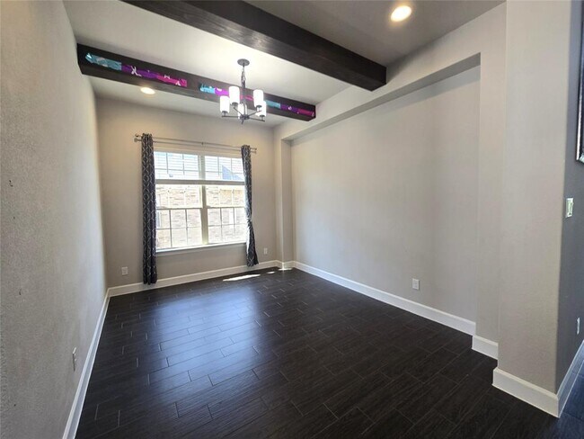Building Photo - 340 Cross Timbers Dr