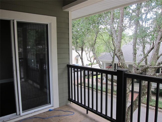 Building Photo - 5213 SW 91st Dr