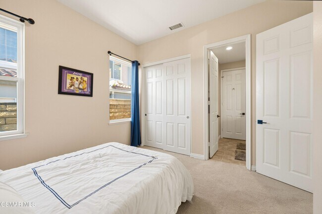 Building Photo - 2621 Springbrook Ct