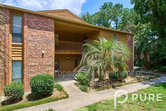 Primary Photo - 207 Weddell St