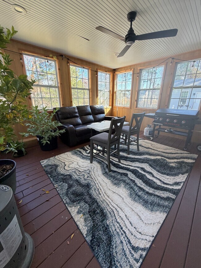 Building Photo - 106 Barbee Rd