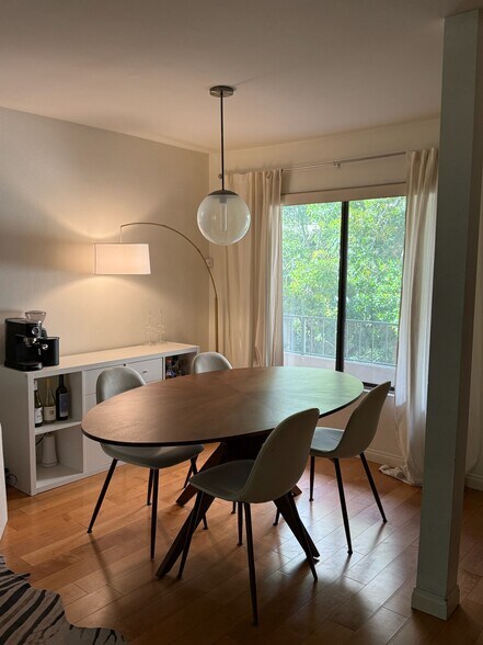 Building Photo - 4141 Via Marisol