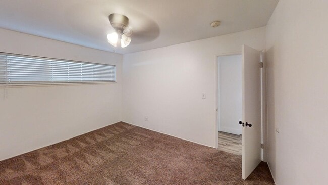 Building Photo - Charming Redlands Home