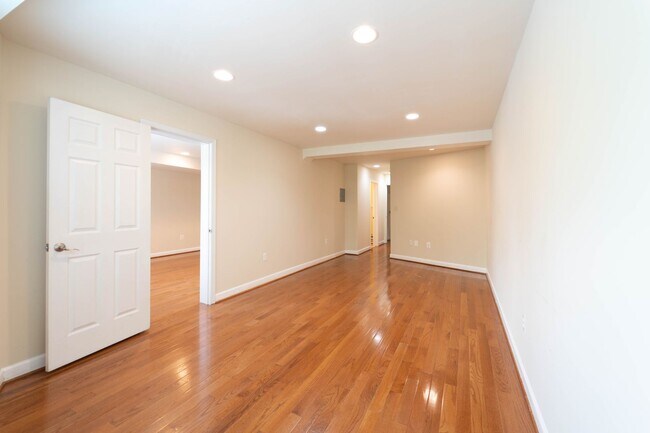 Building Photo - In the heart of DC's Shaw Neighborhood 1 B...