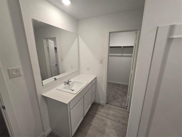 Building Photo - 316 Thresher Ln